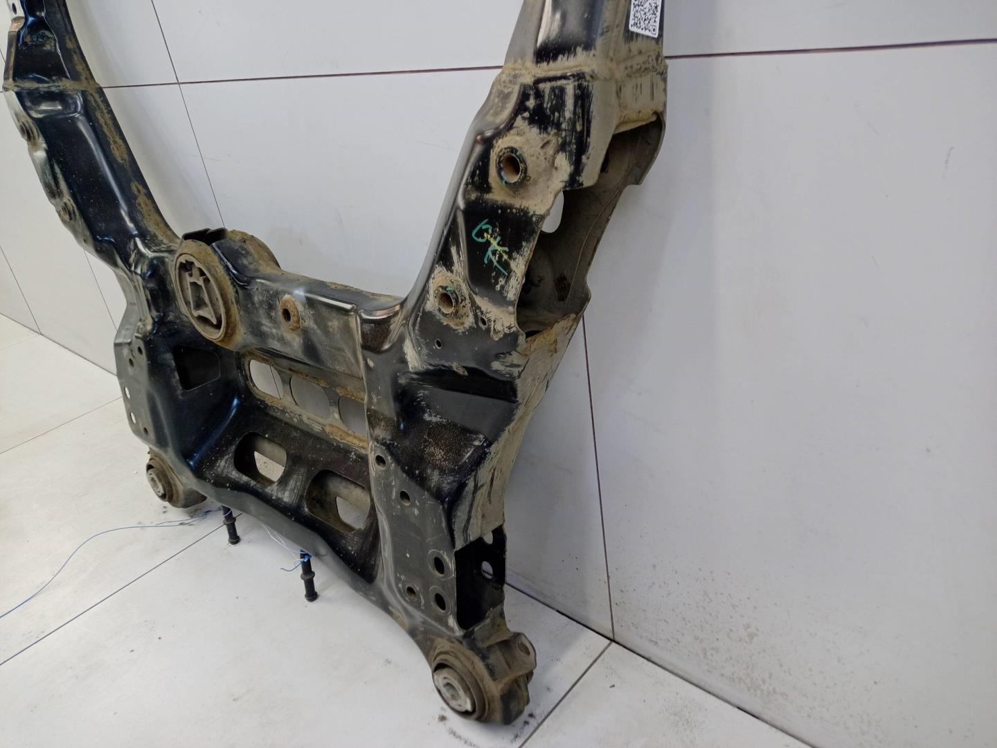 Балка подмоторная