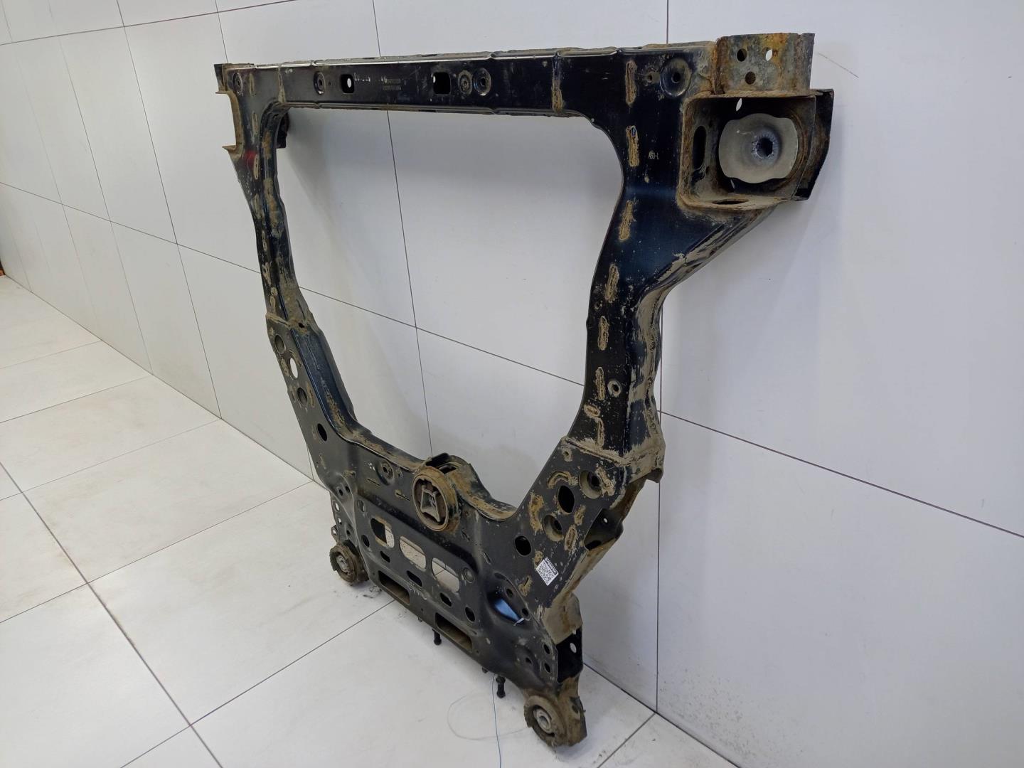 Балка подмоторная