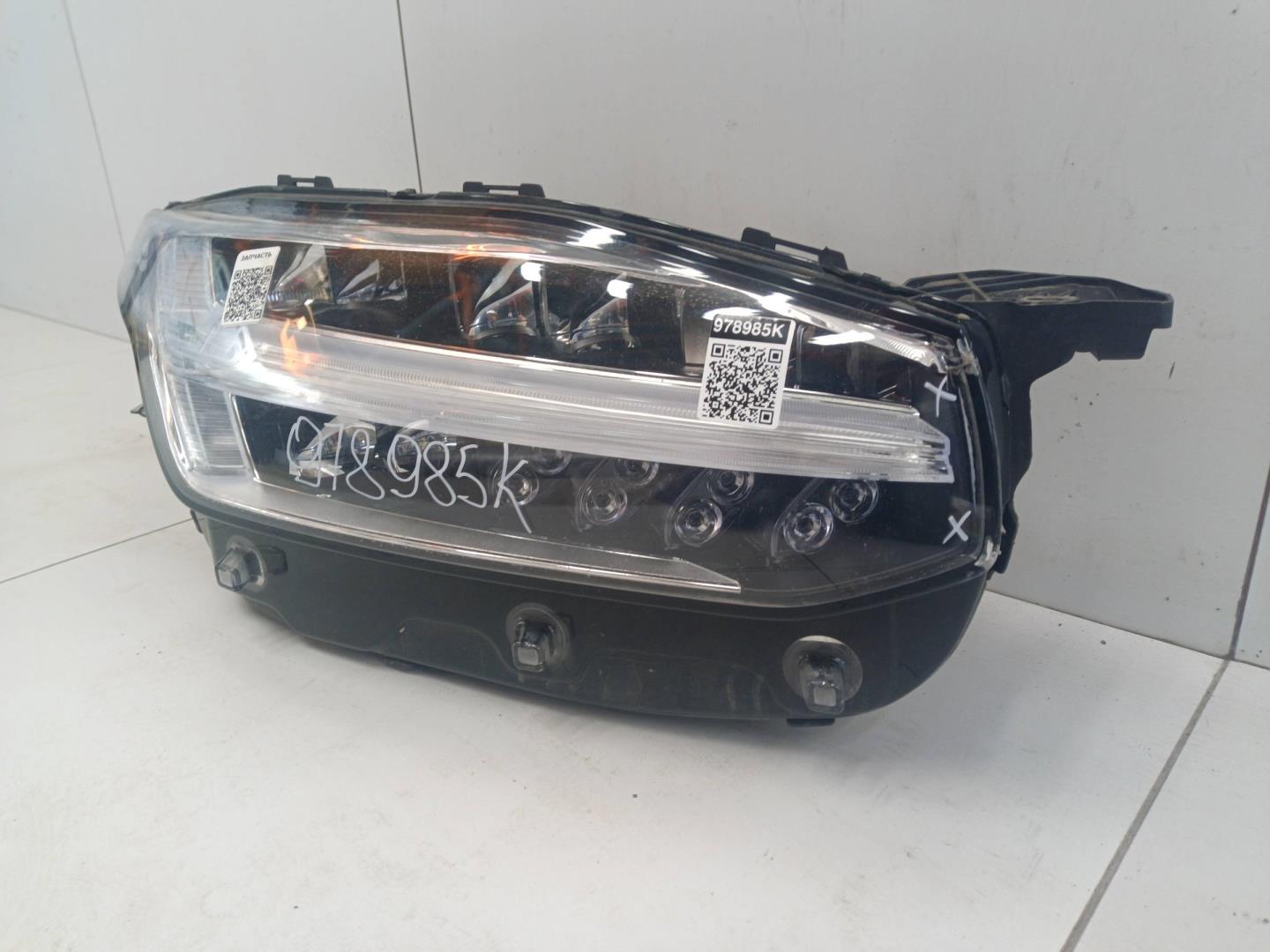 Фара правая