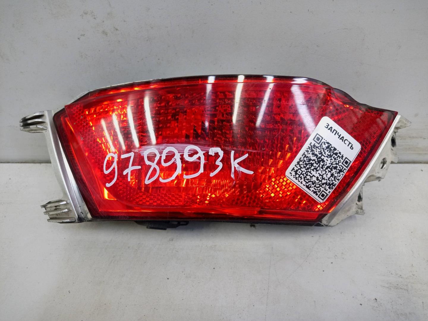Фонарь задний в бампер левый