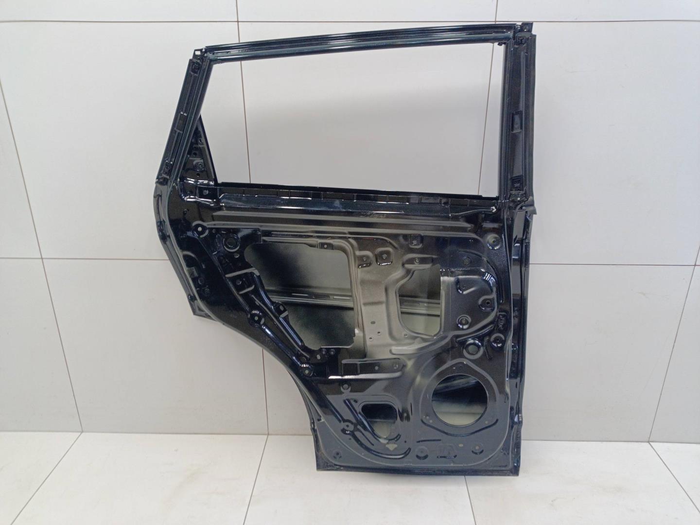 Дверь задняя левая