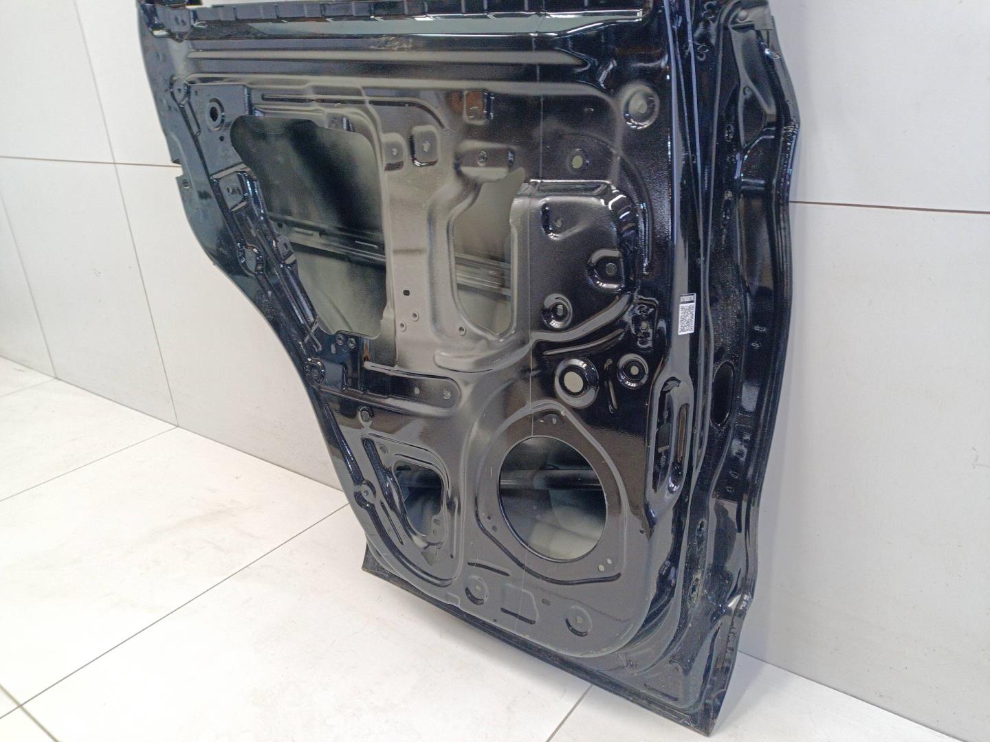 Дверь задняя левая