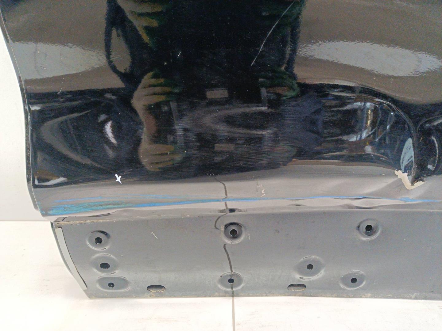 Дверь задняя левая