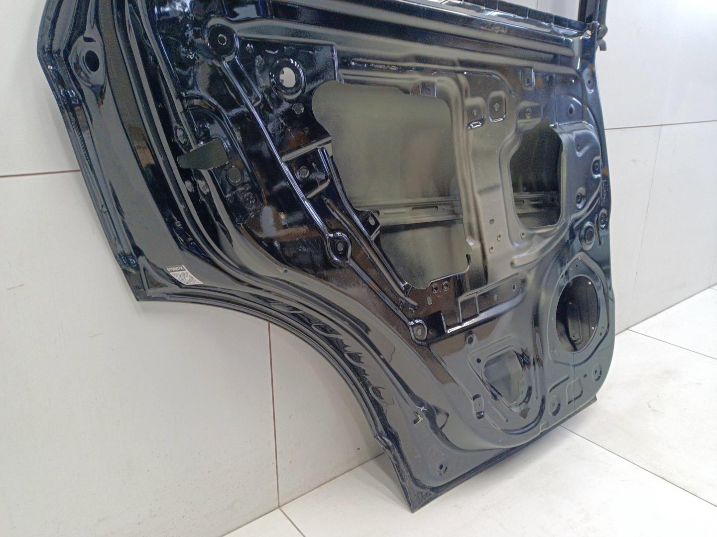 Дверь задняя левая