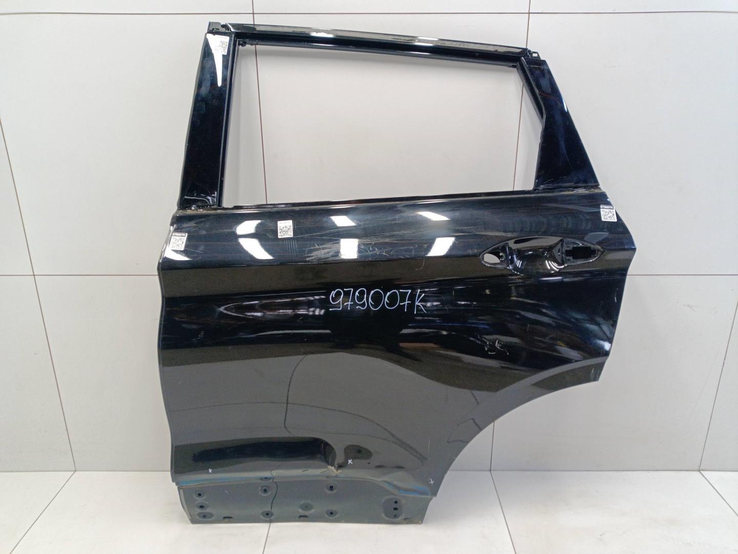 Дверь задняя левая