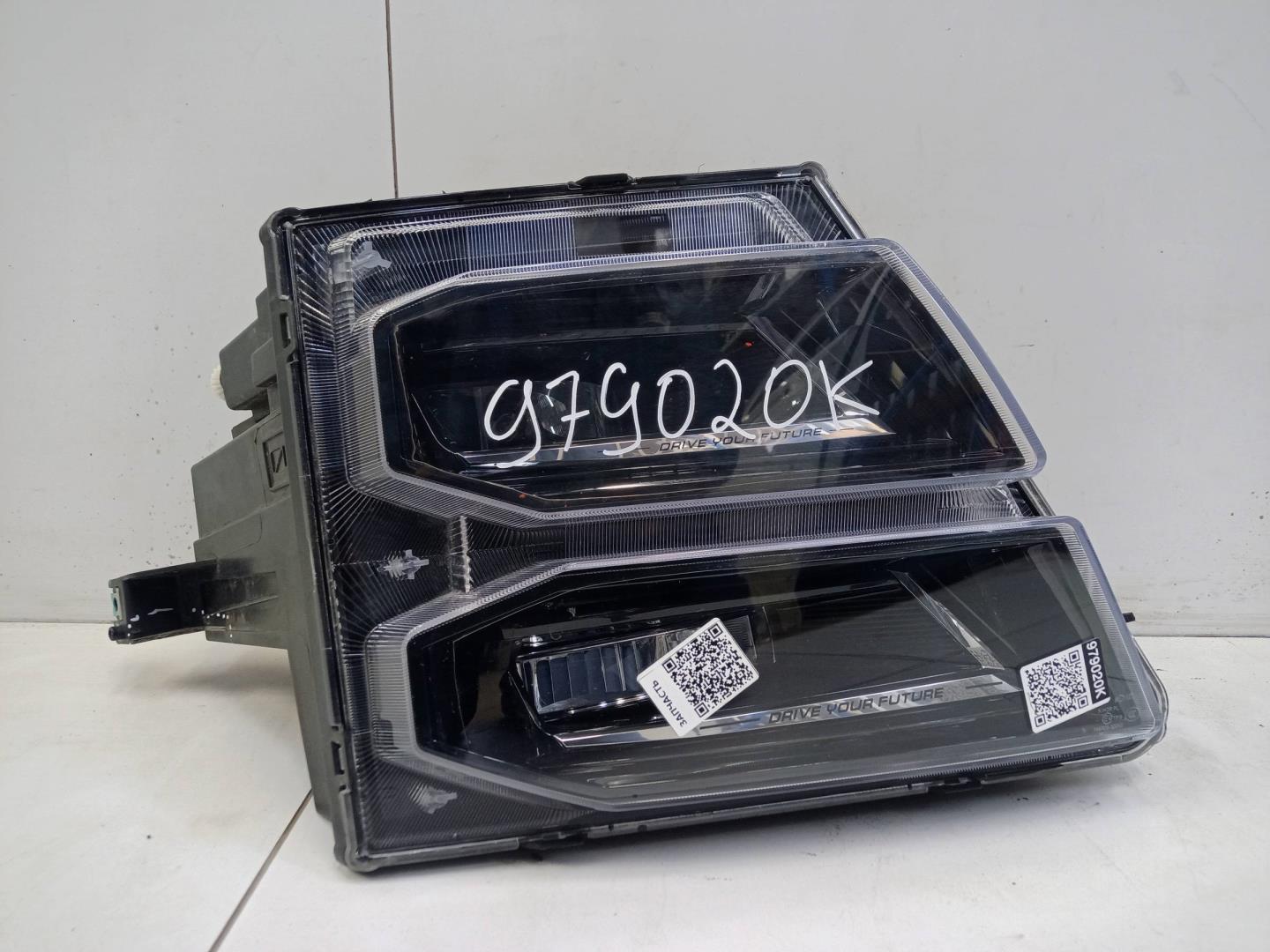 Фара правая