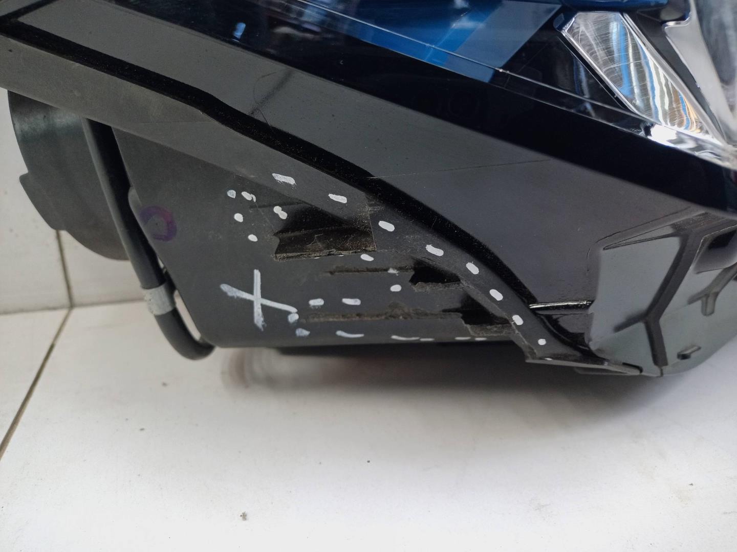 Фара правая