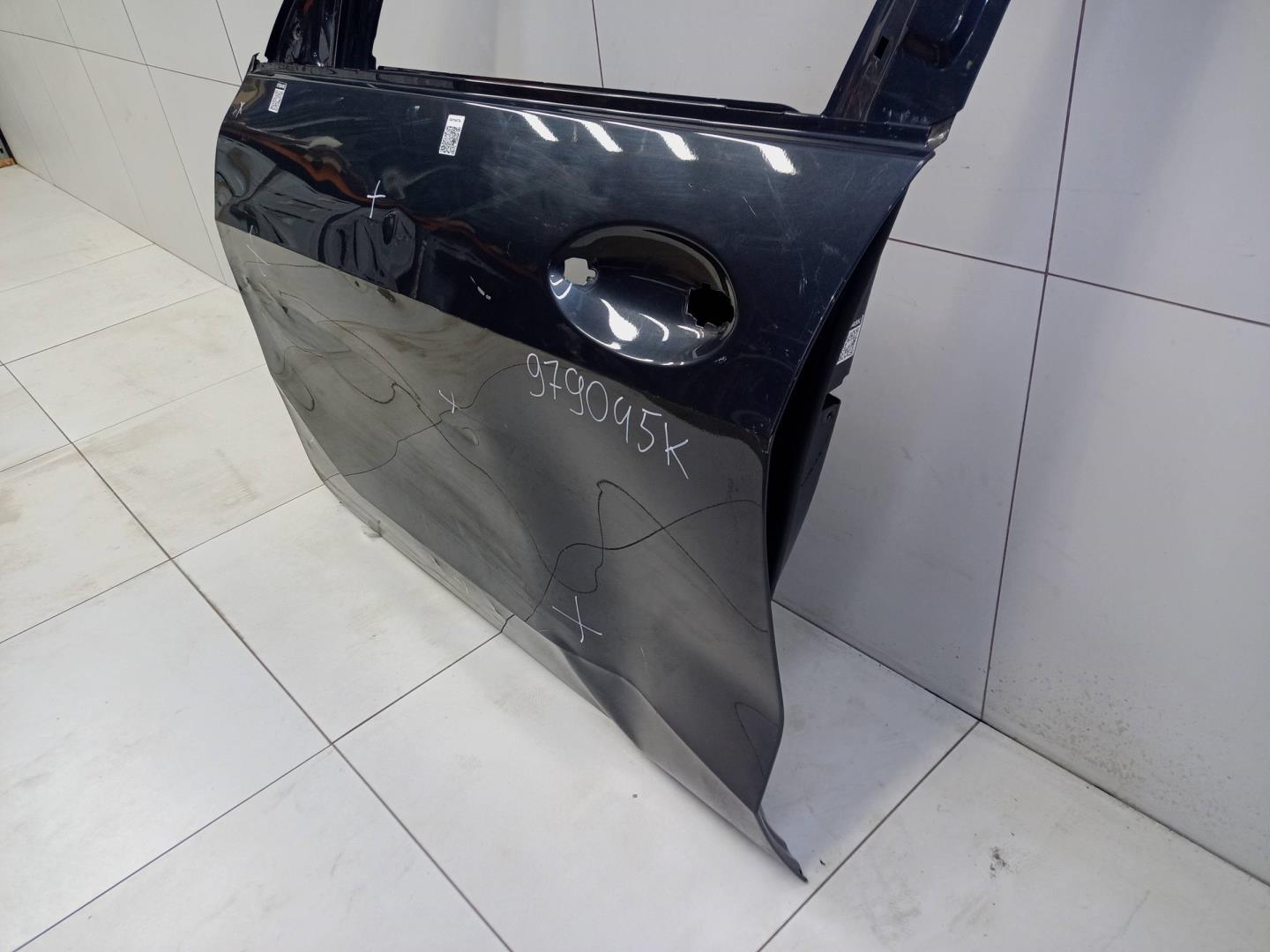 Дверь передняя левая