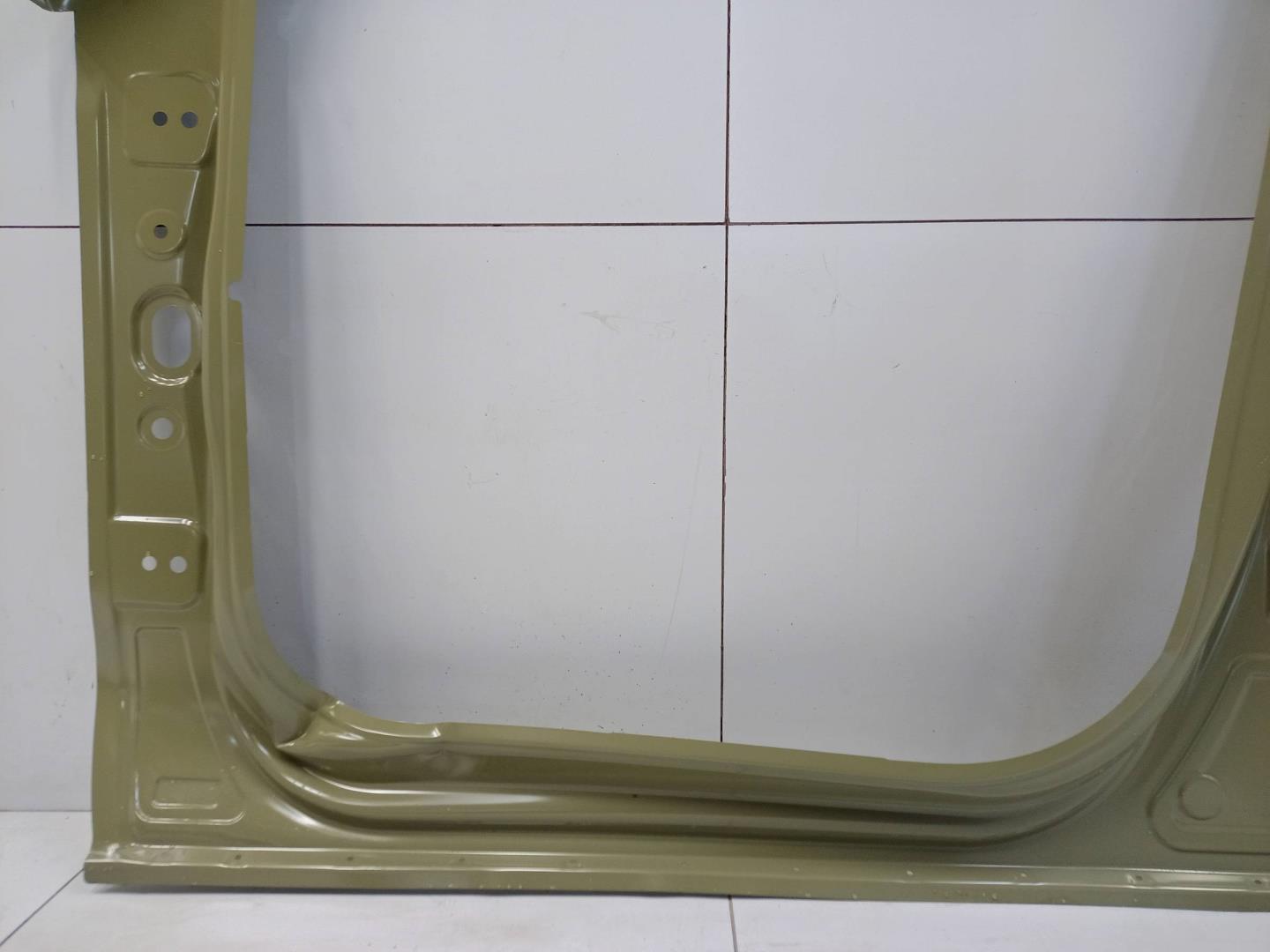 Кузовной элемент