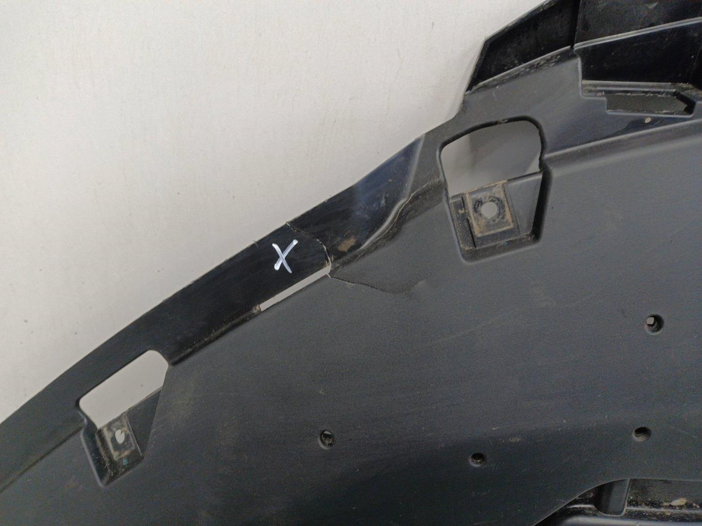 Пыльник двигателя центральный