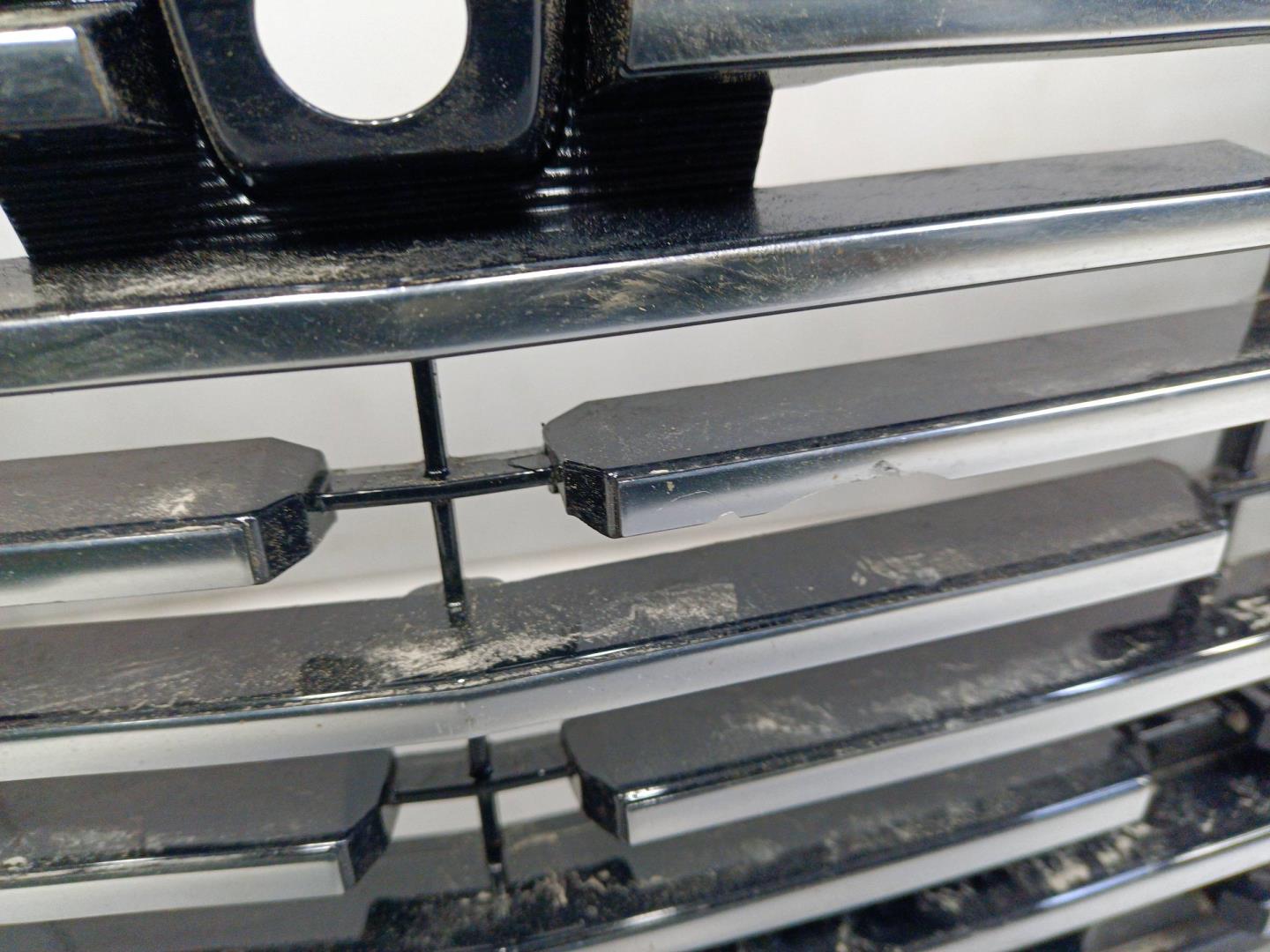 Решетка радиатора