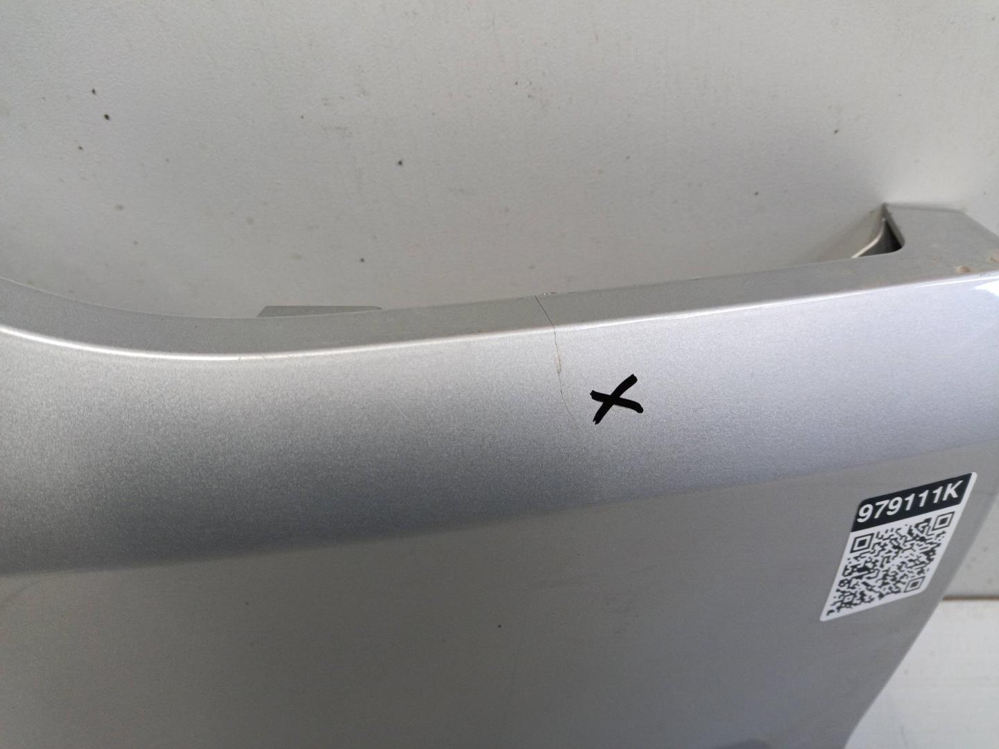 Накладка крышки багажника