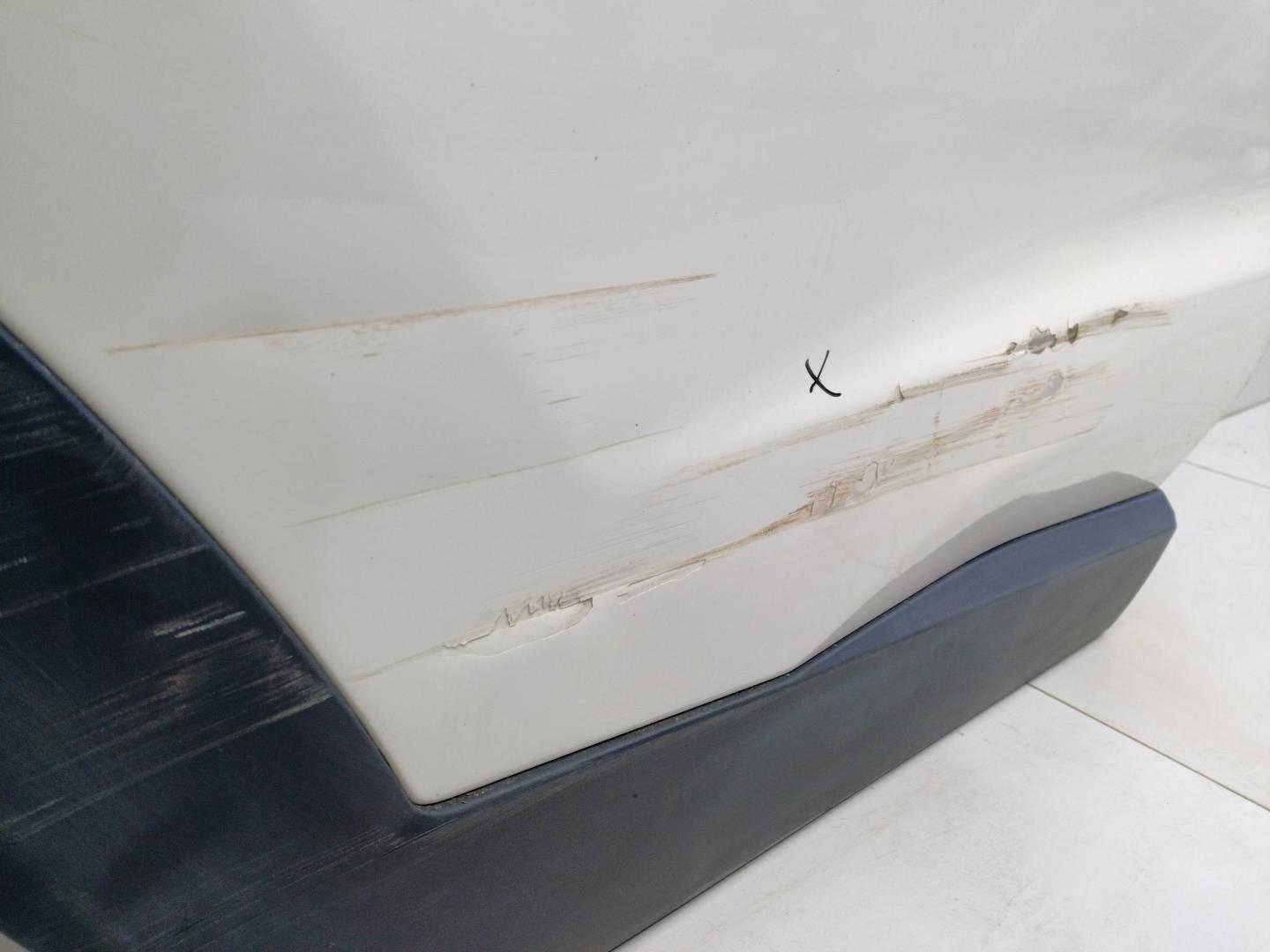 Дверь задняя правая