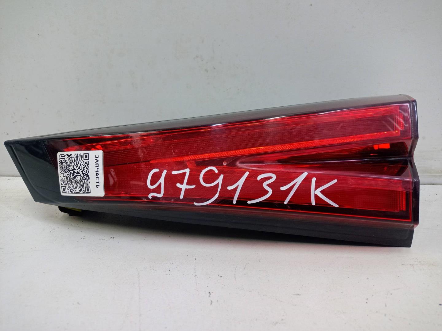 Фонарь задний внутренний правый