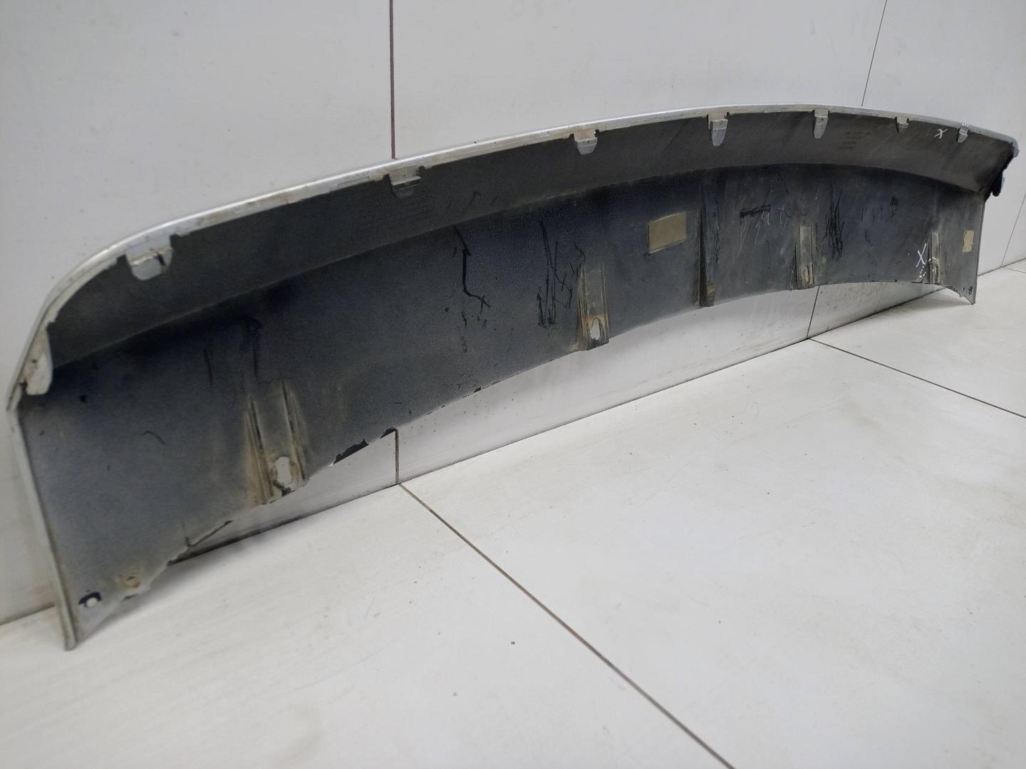 Накладка переднего бампера