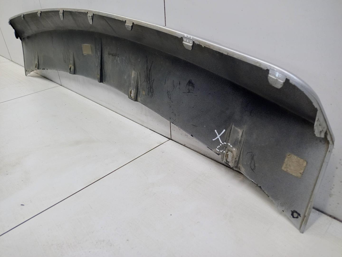 Накладка переднего бампера