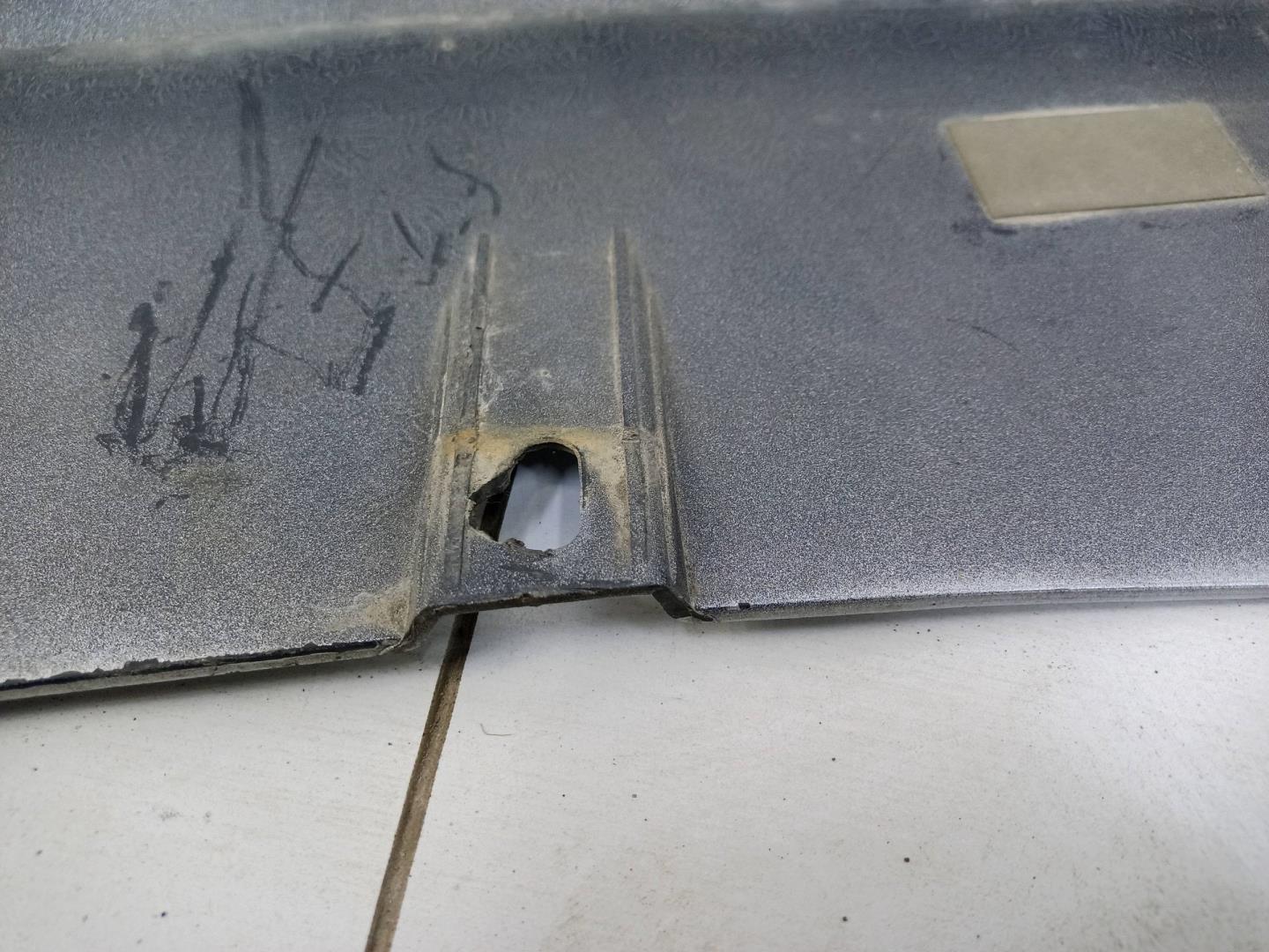 Накладка переднего бампера