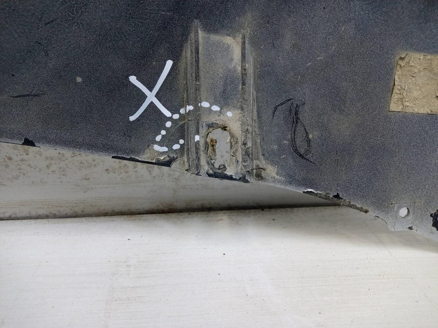 Накладка переднего бампера