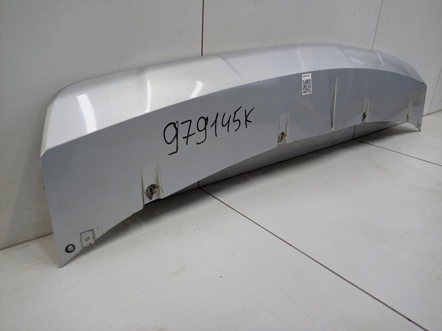 Накладка переднего бампера