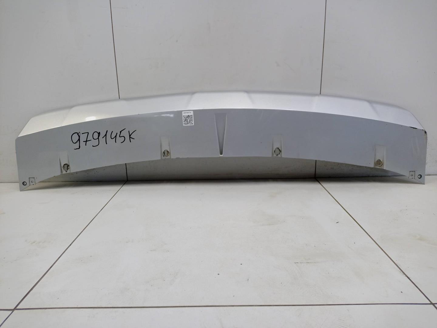 Накладка переднего бампера