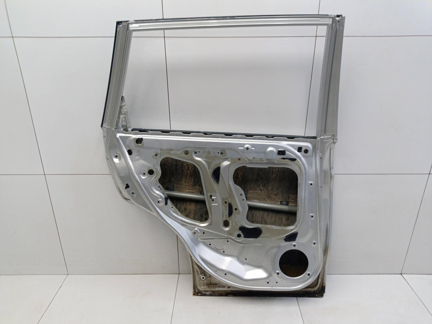 Дверь задняя левая