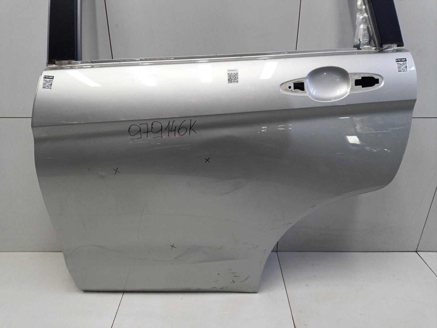 Дверь задняя левая