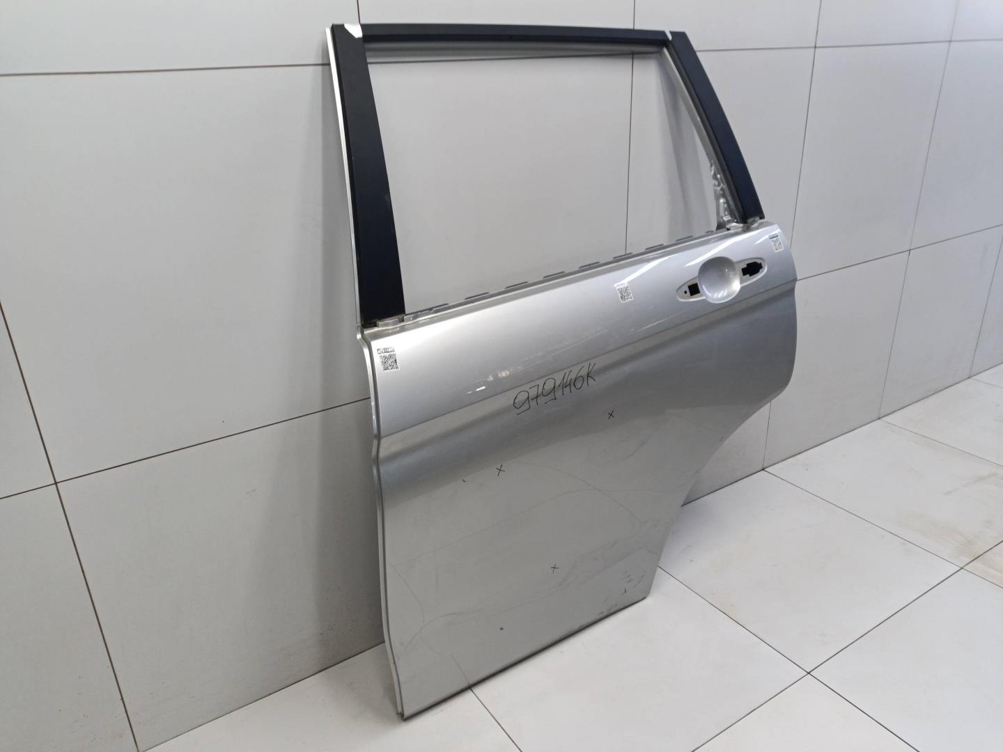 Дверь задняя левая
