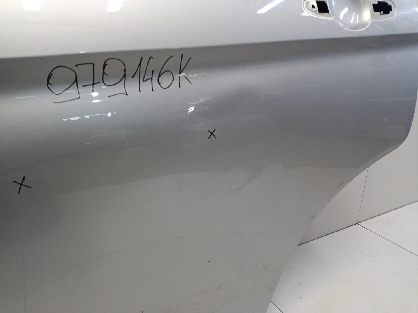 Дверь задняя левая