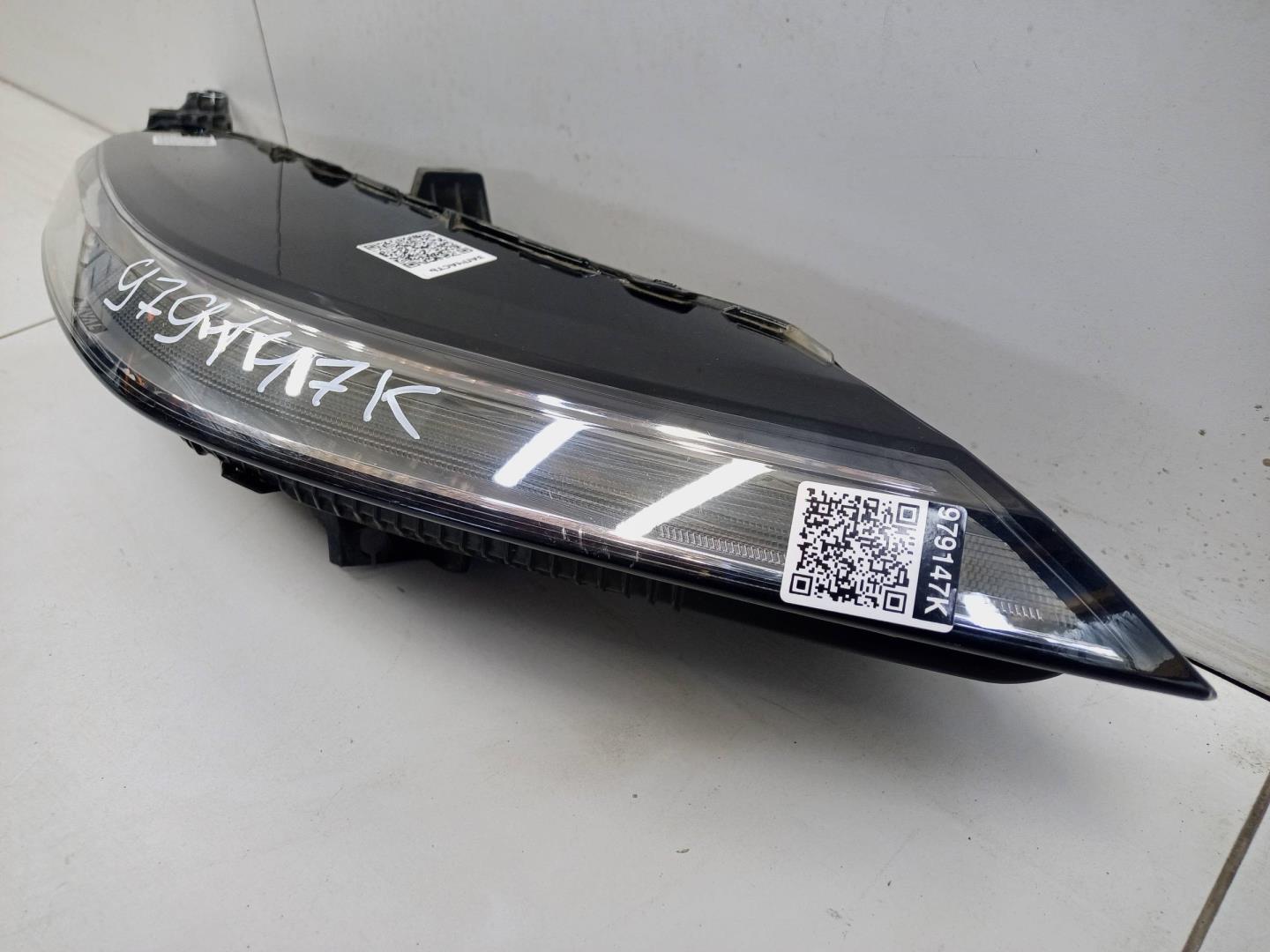 Фара дневного света правая (ходовые огни)