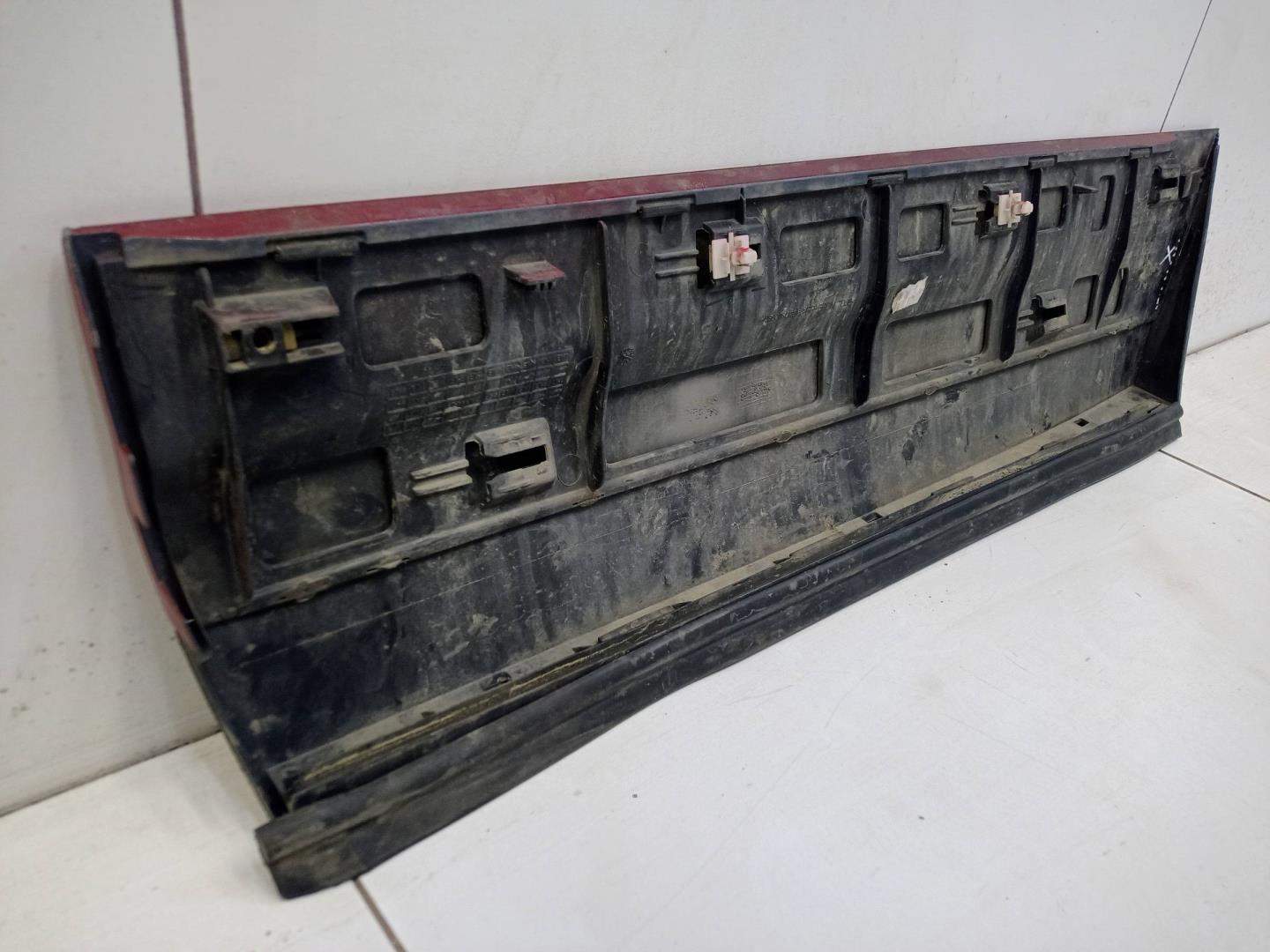 Накладка двери задней правой