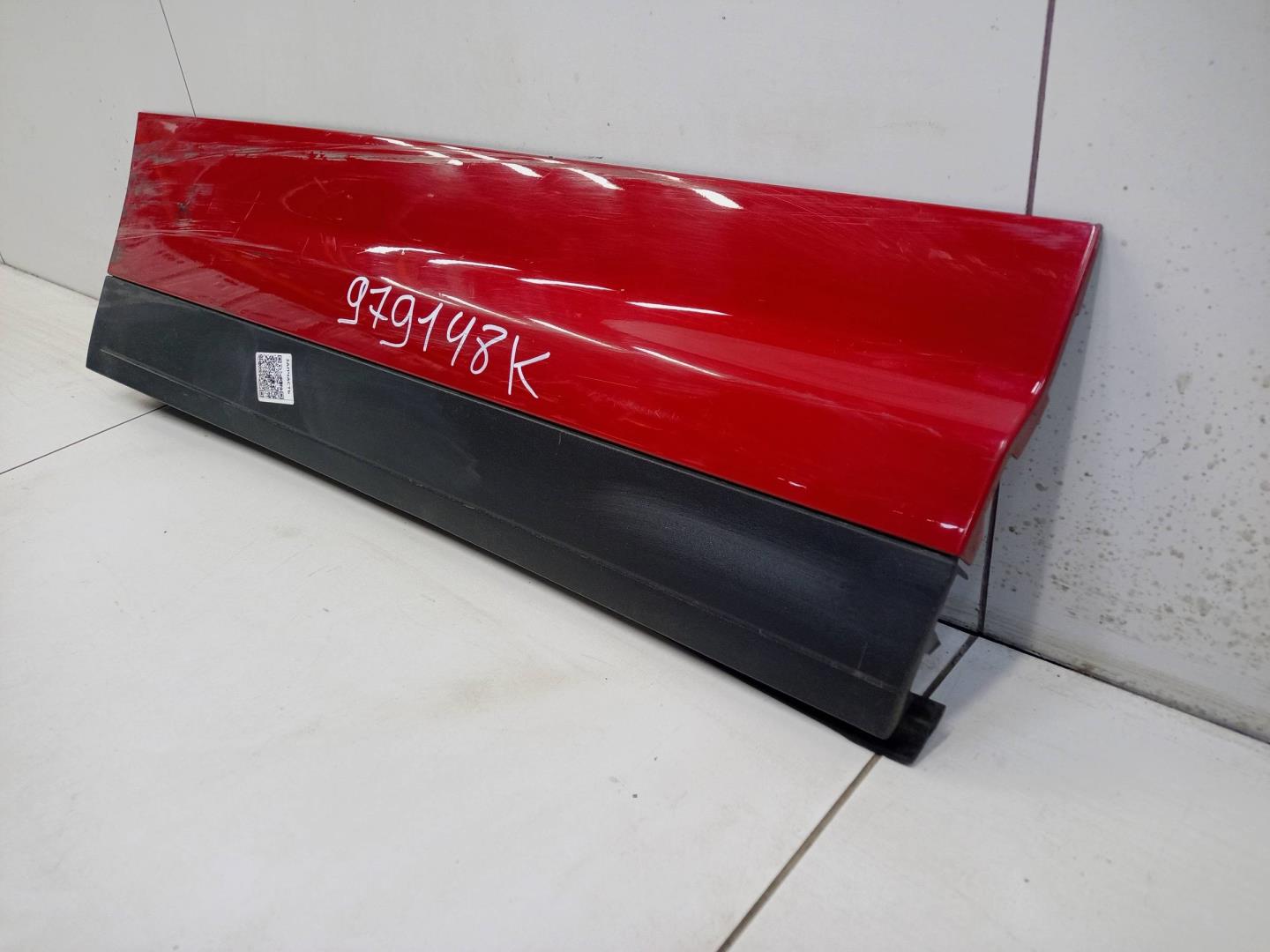 Накладка двери задней правой