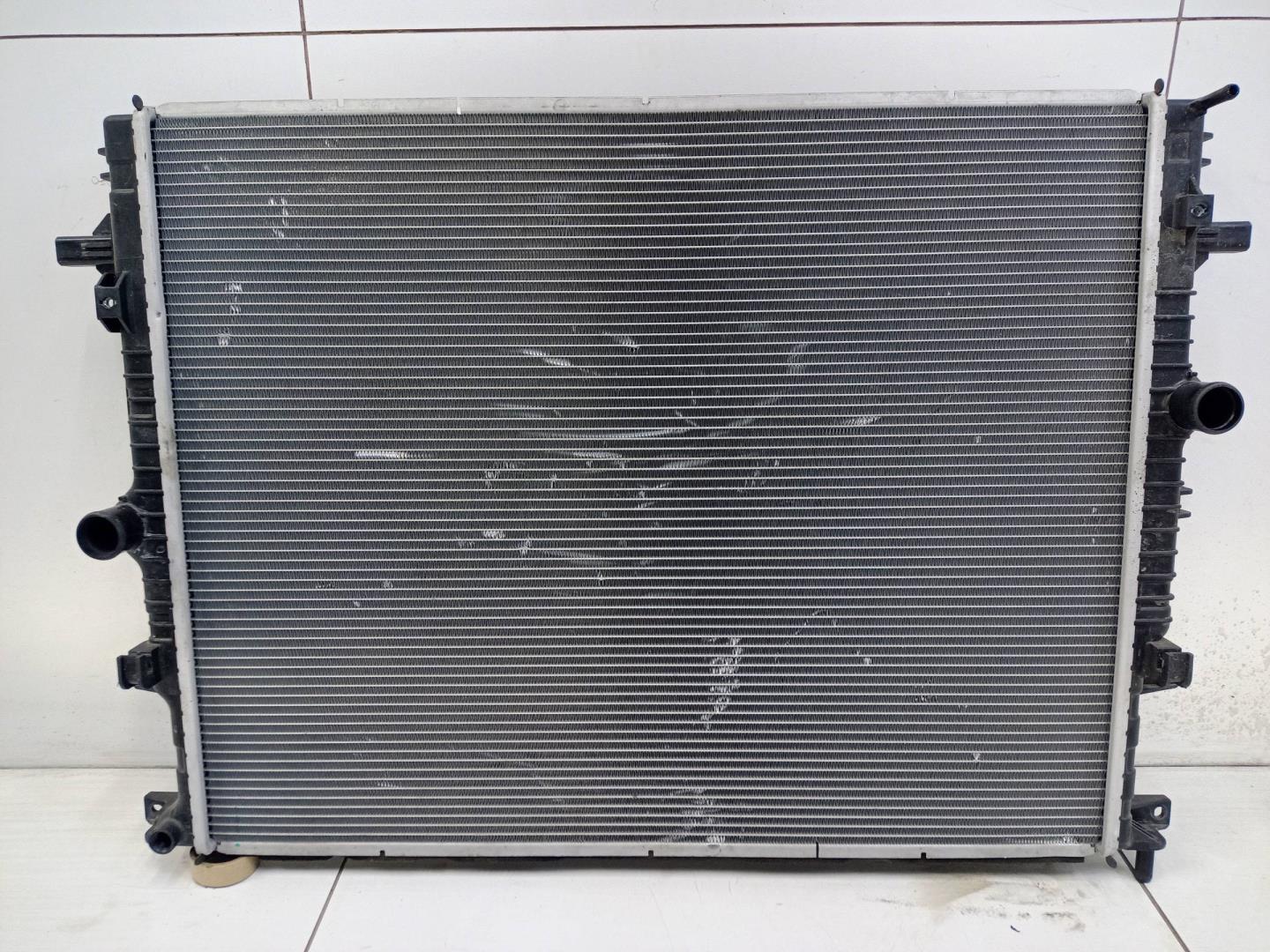 Радиатор охлаждения двигателя основной