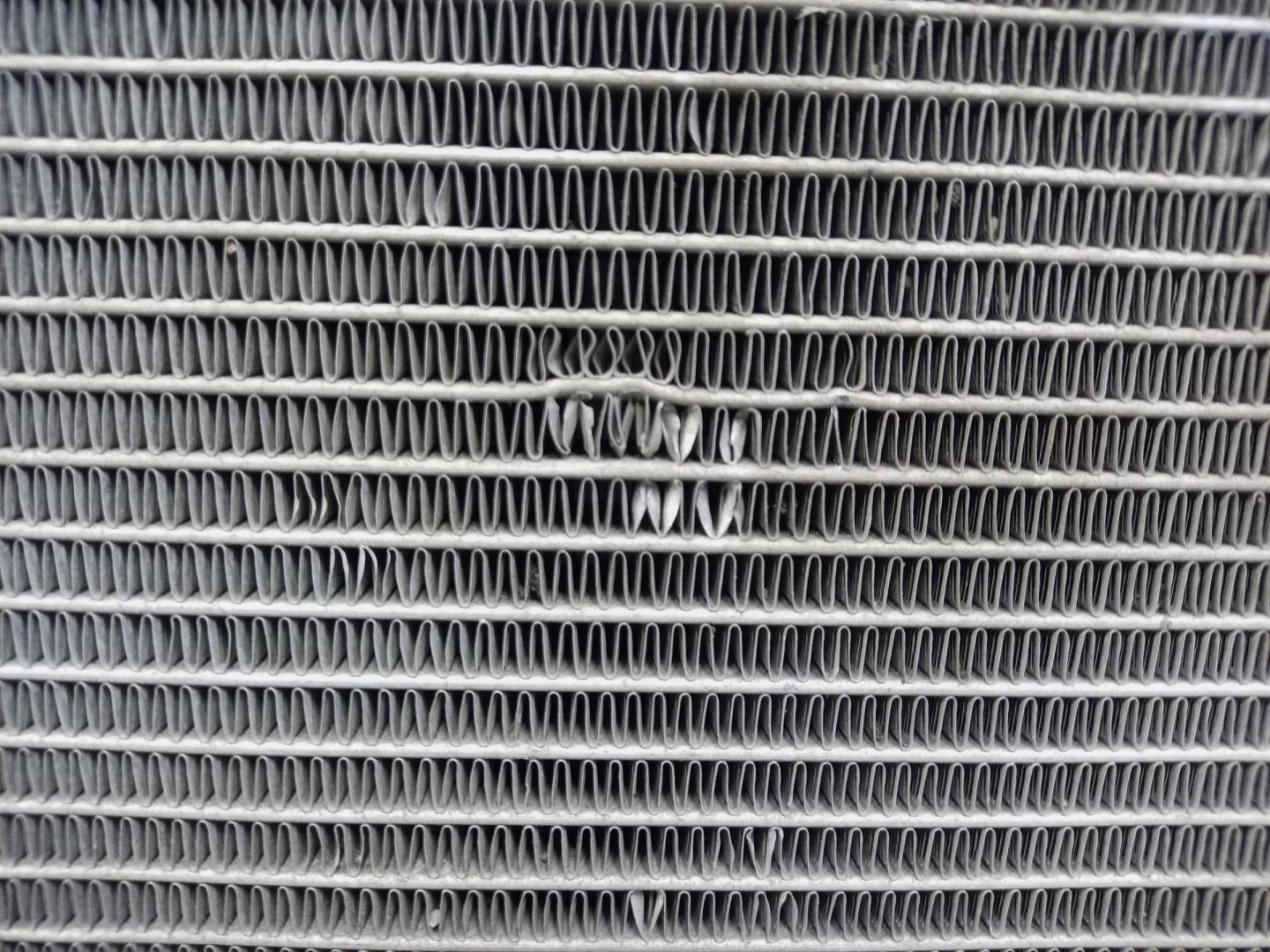 Радиатор кондиционера / конденсер