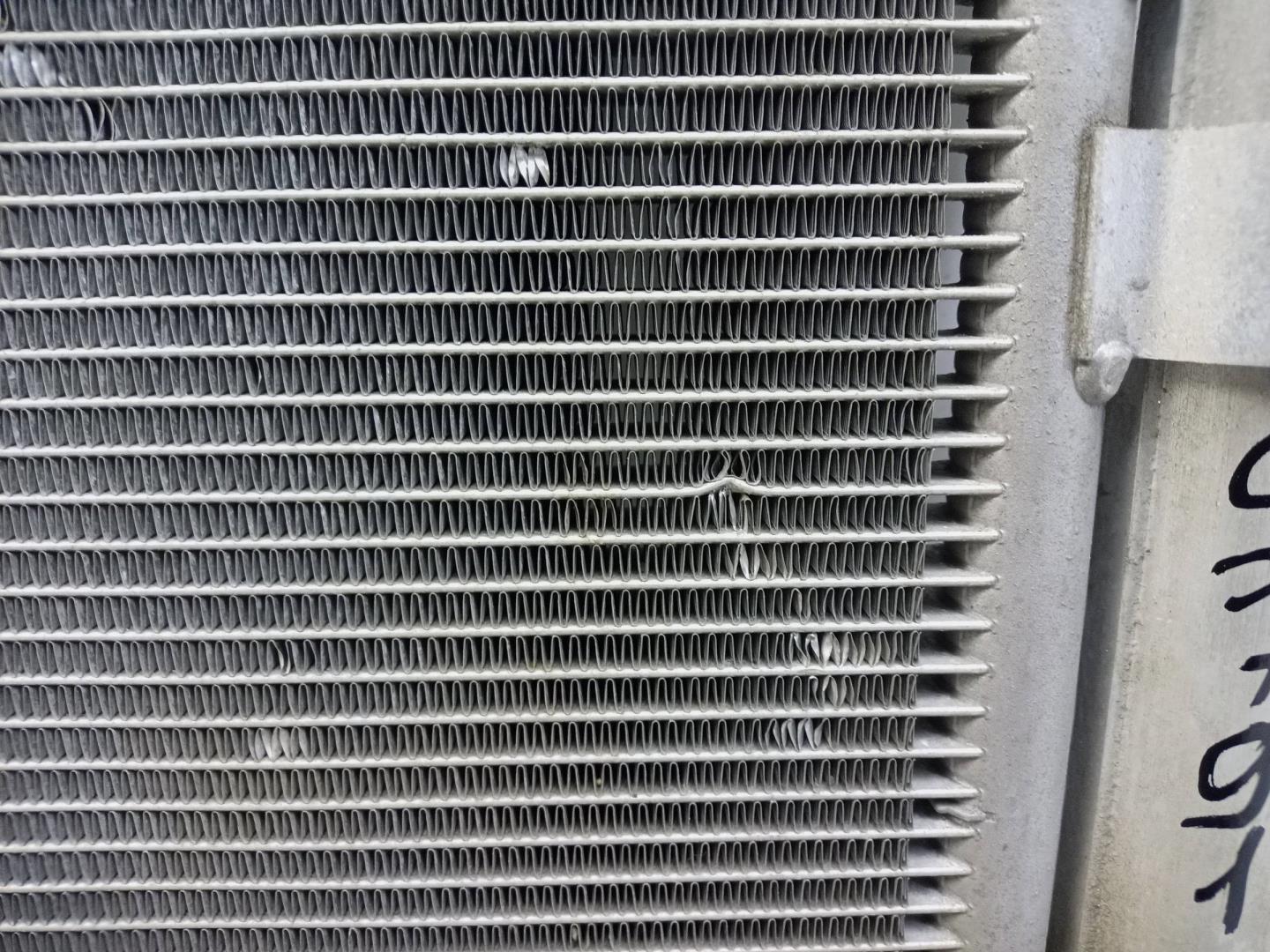 Радиатор кондиционера / конденсер