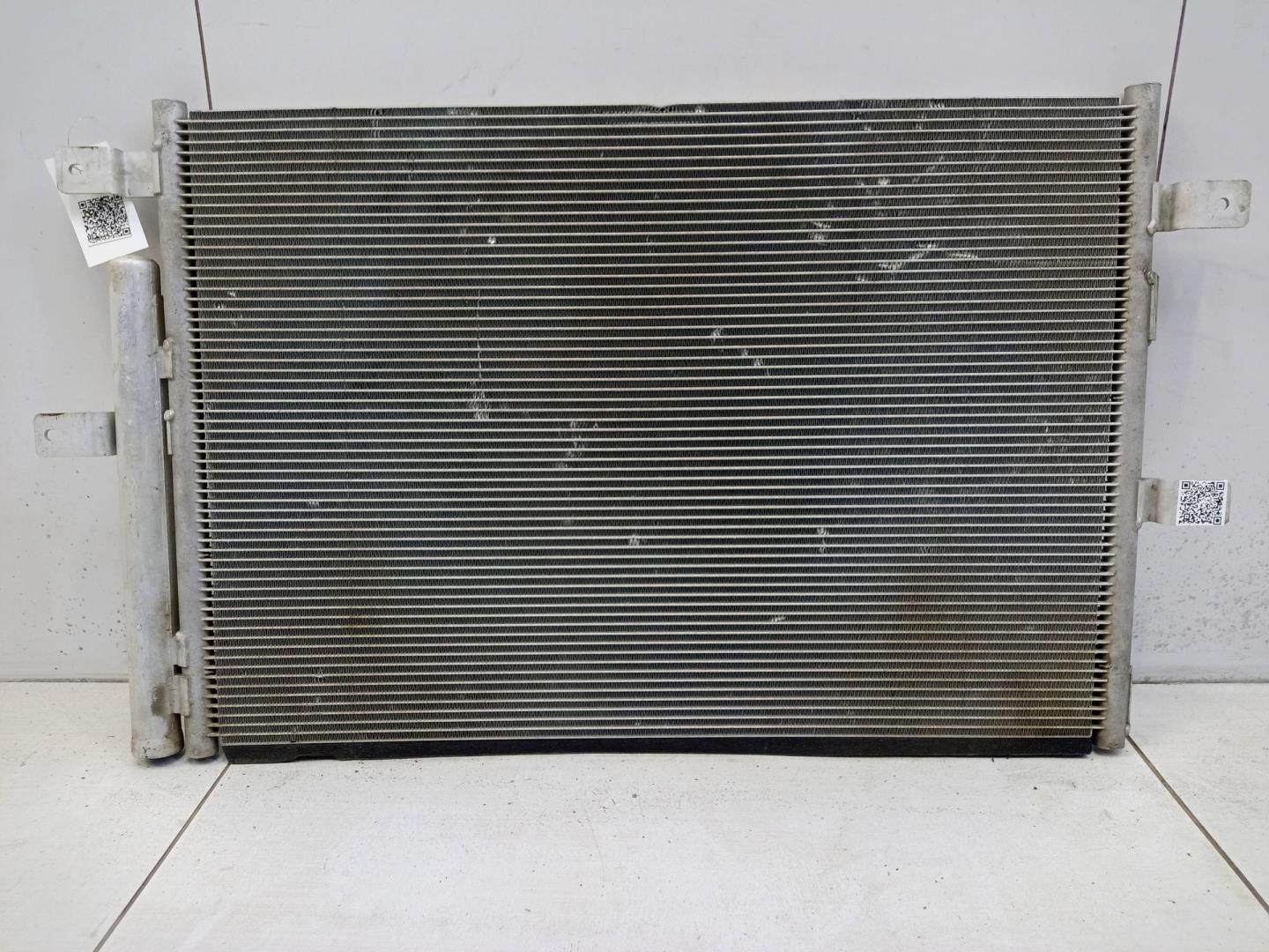 Радиатор кондиционера / конденсер