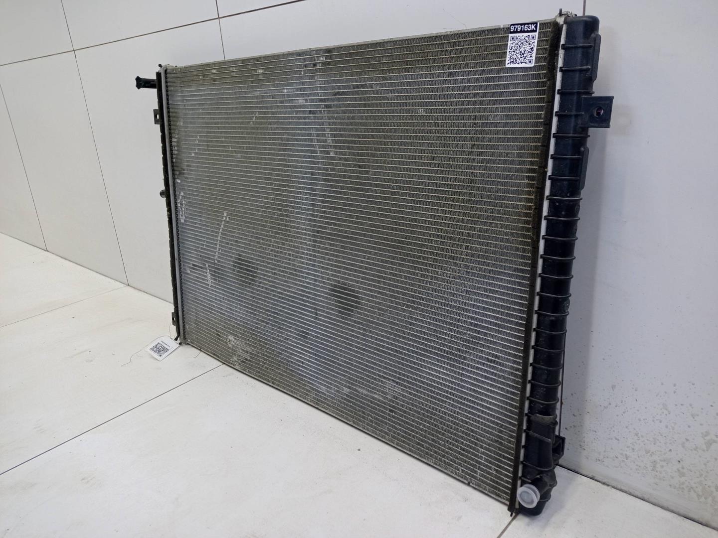 Радиатор охлаждения двигателя дополнительный