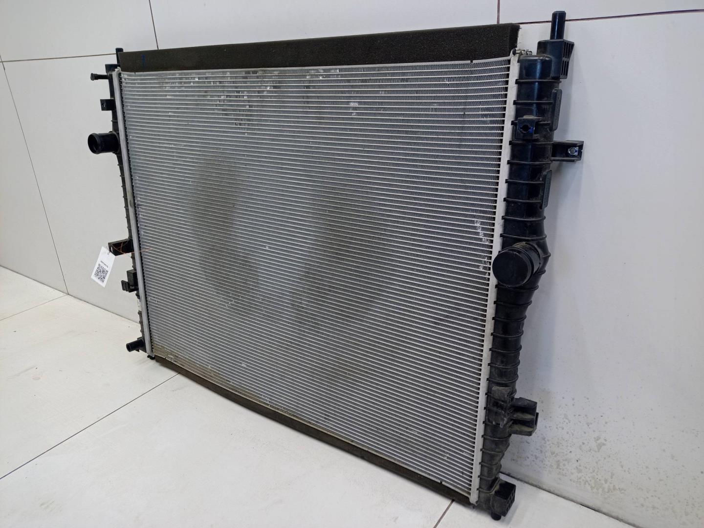 Радиатор охлаждения двигателя основной