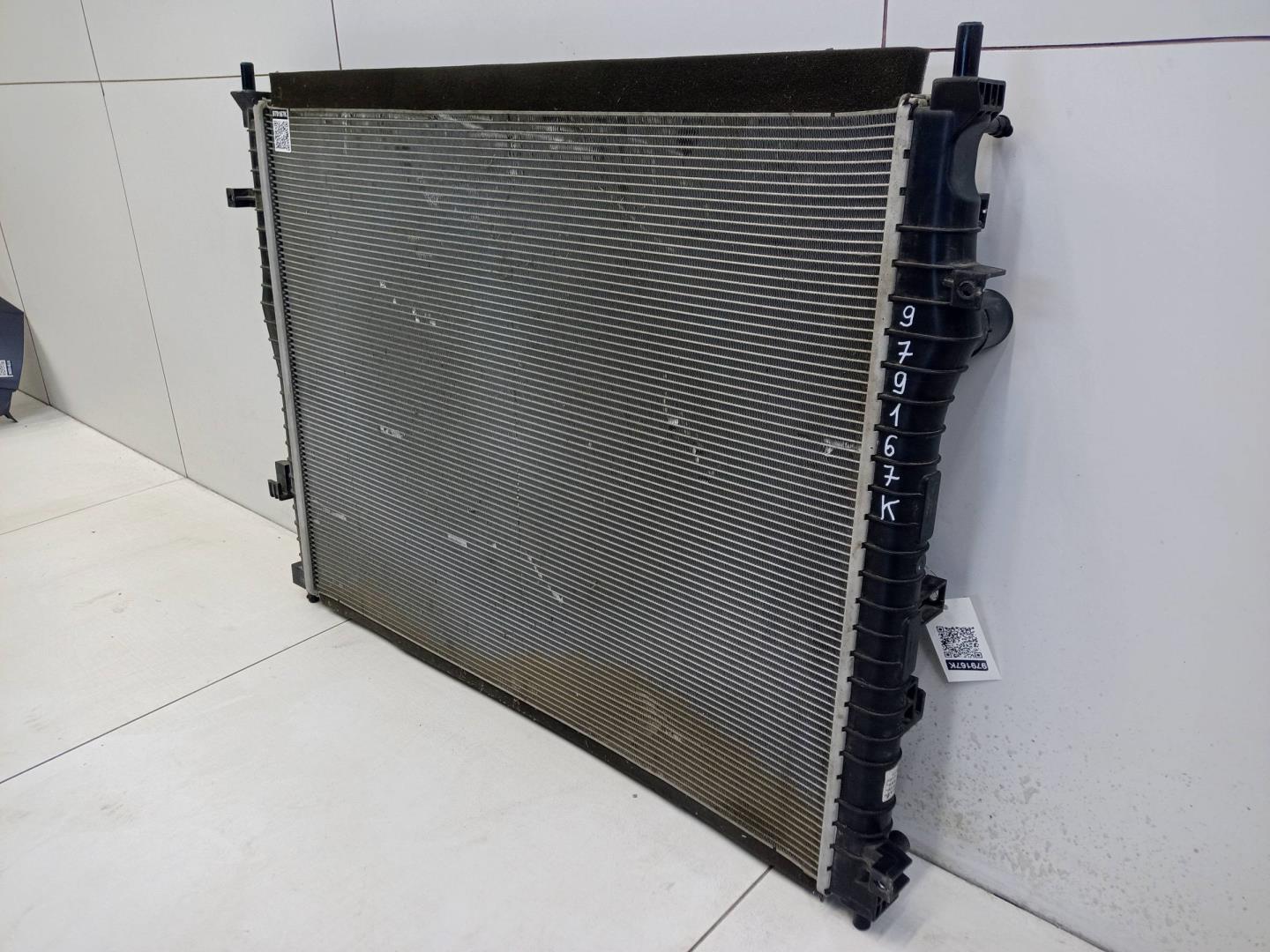 Радиатор охлаждения двигателя основной