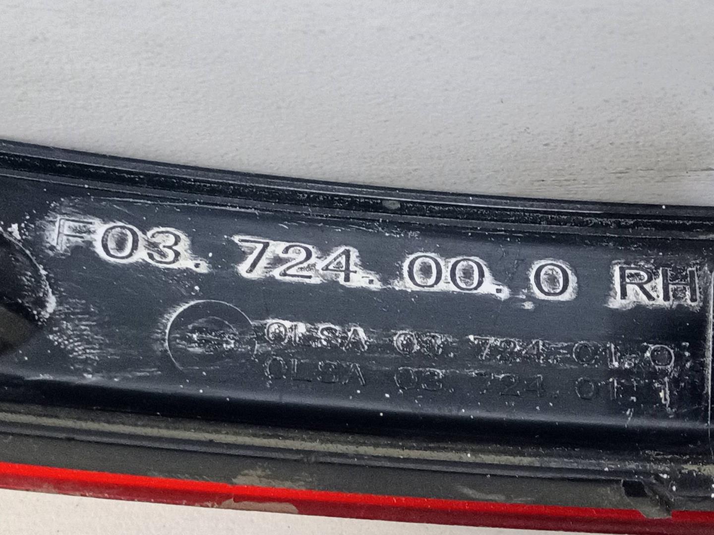 Фонарь задний в бампер правый