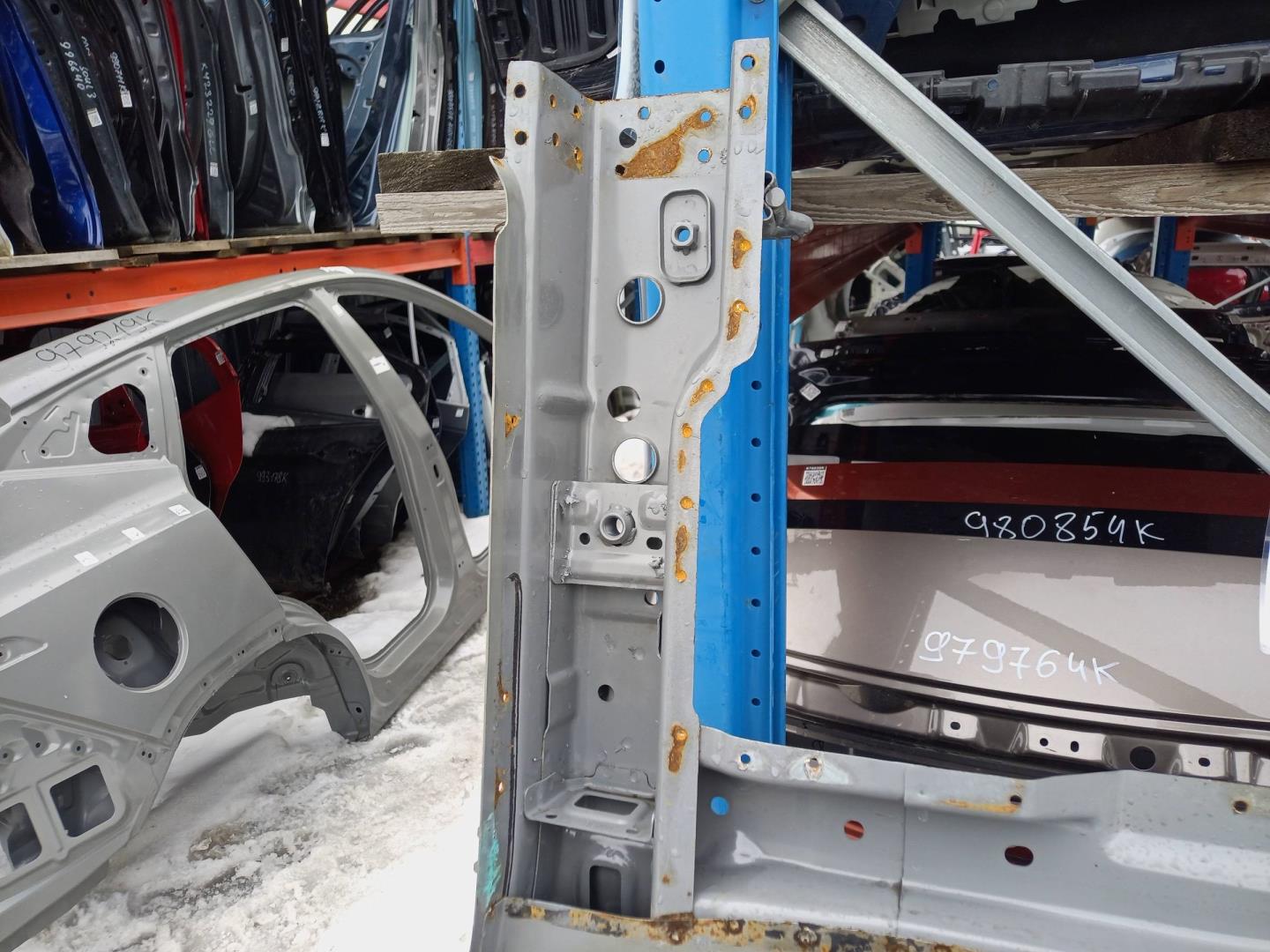 Пол багажника