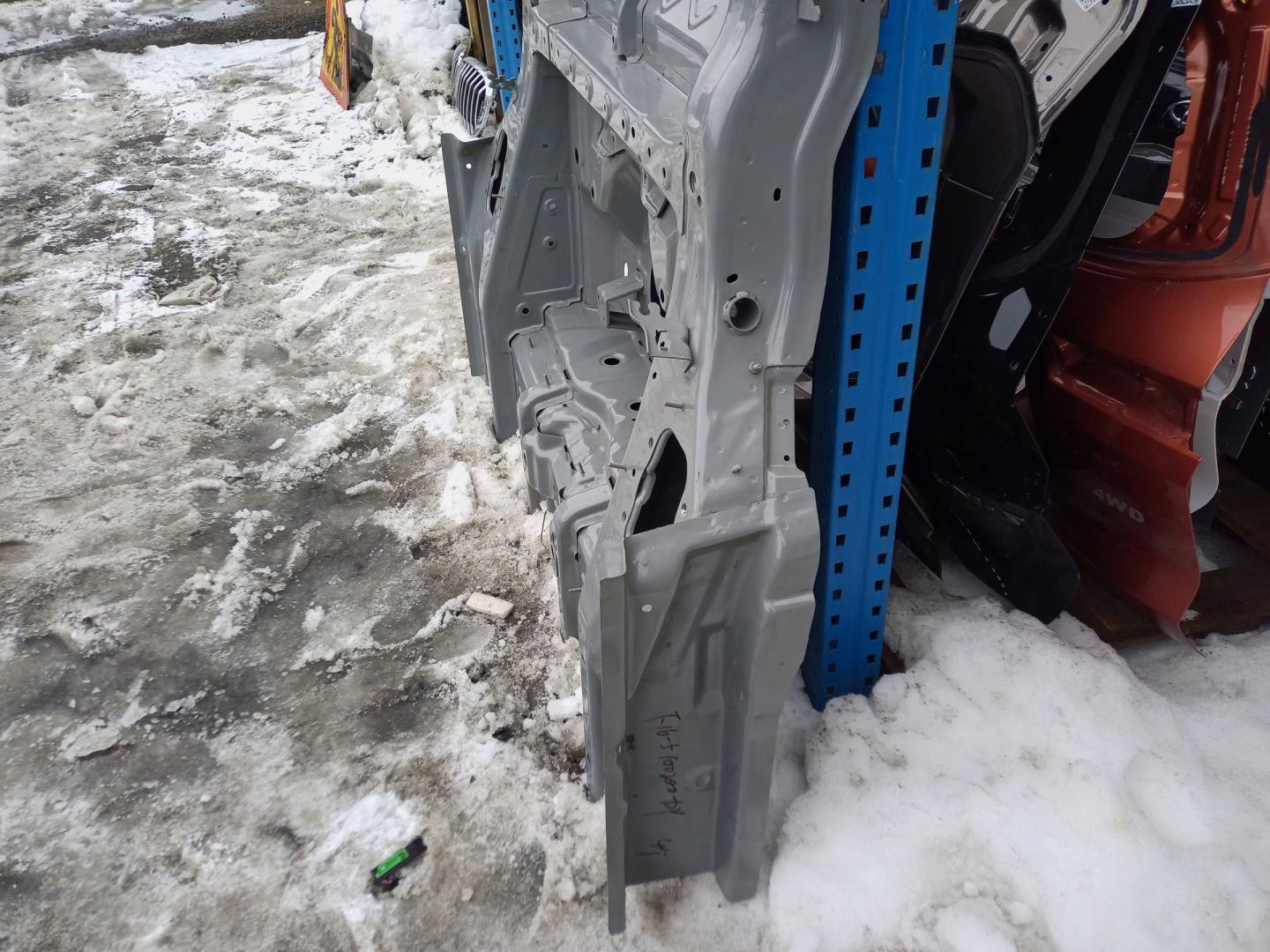 Пол багажника