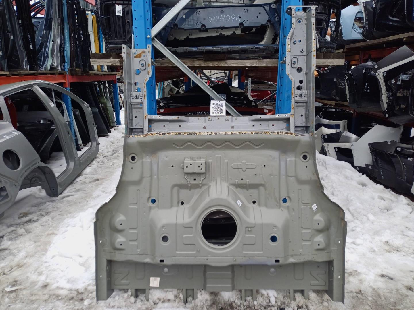 Пол багажника