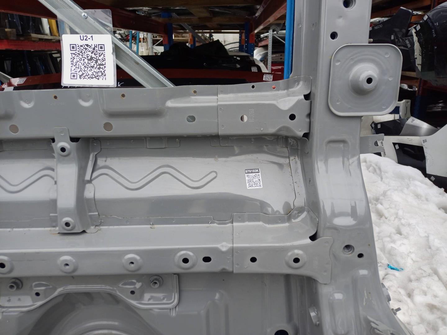 Пол багажника