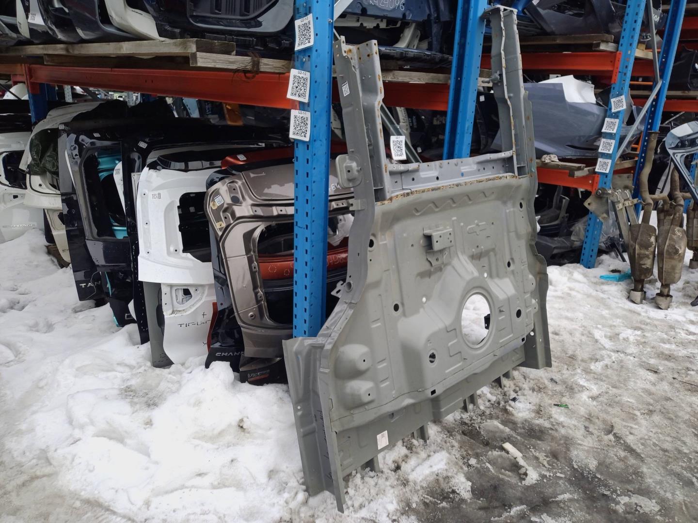 Пол багажника