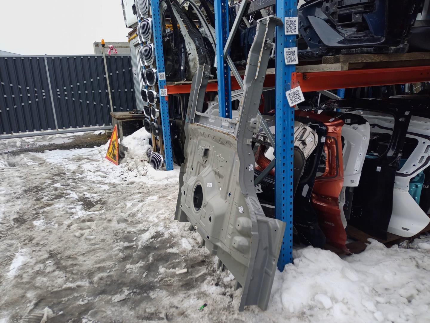 Пол багажника