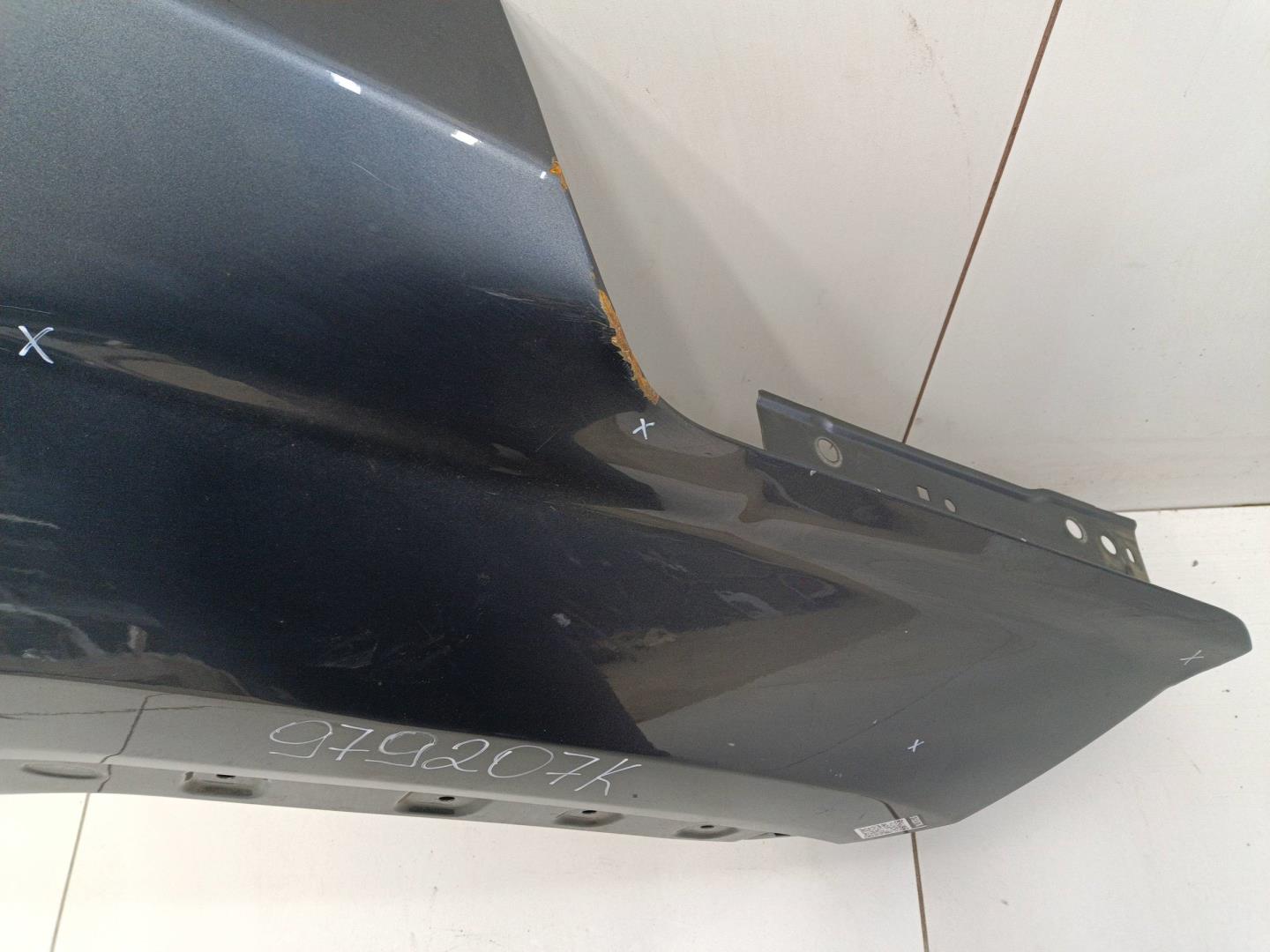 Крыло переднее правое