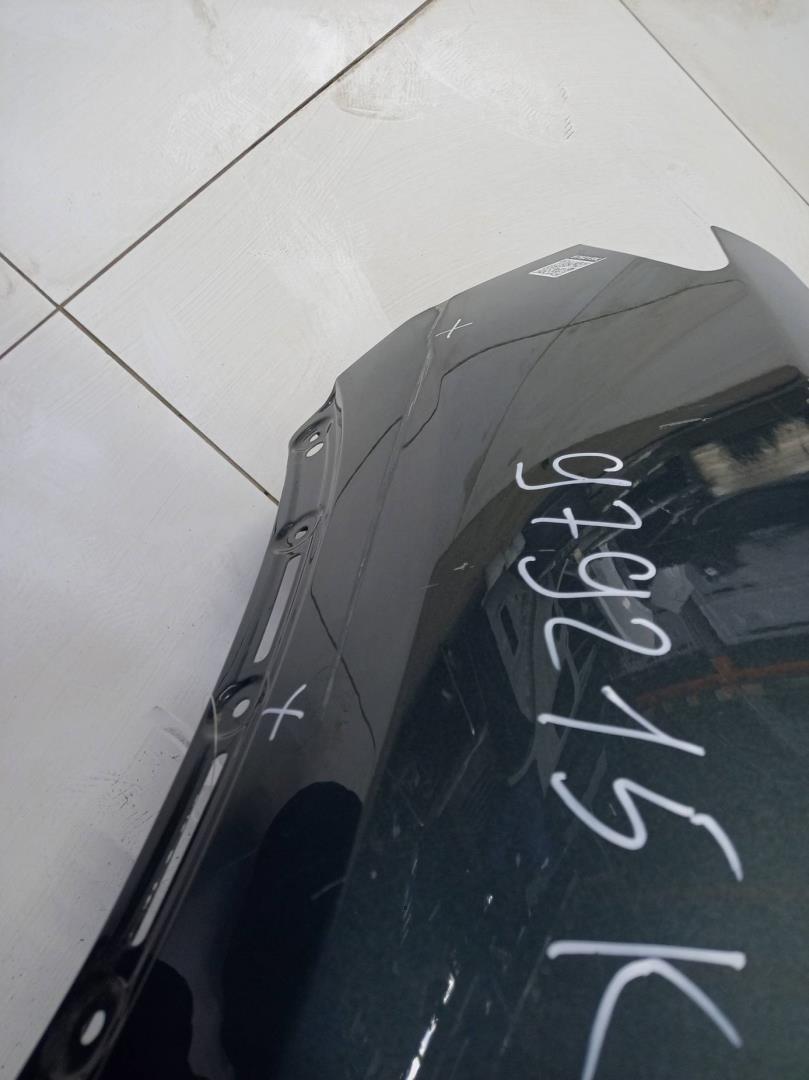 Крыло переднее левое