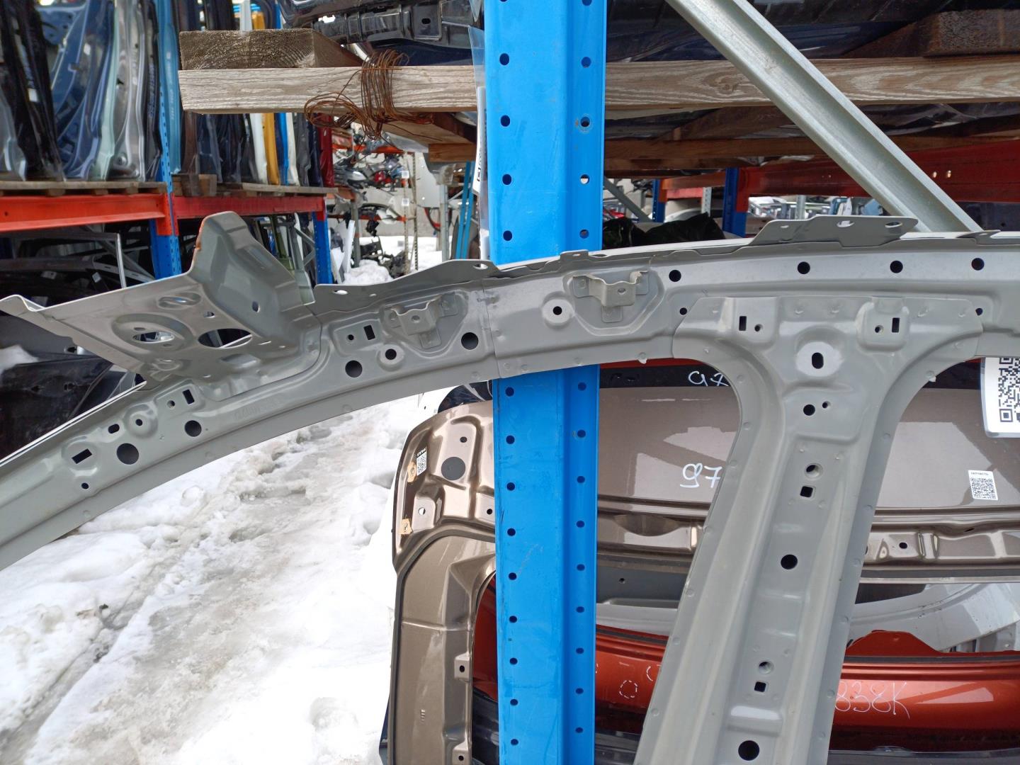 Кузовной элемент