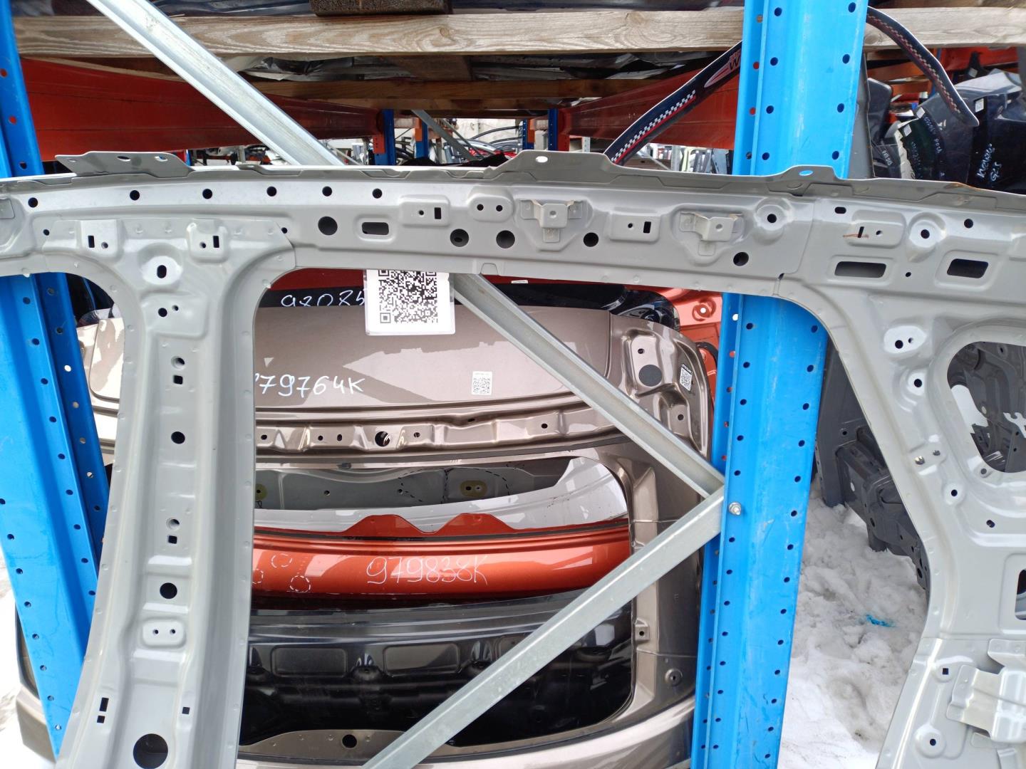 Кузовной элемент