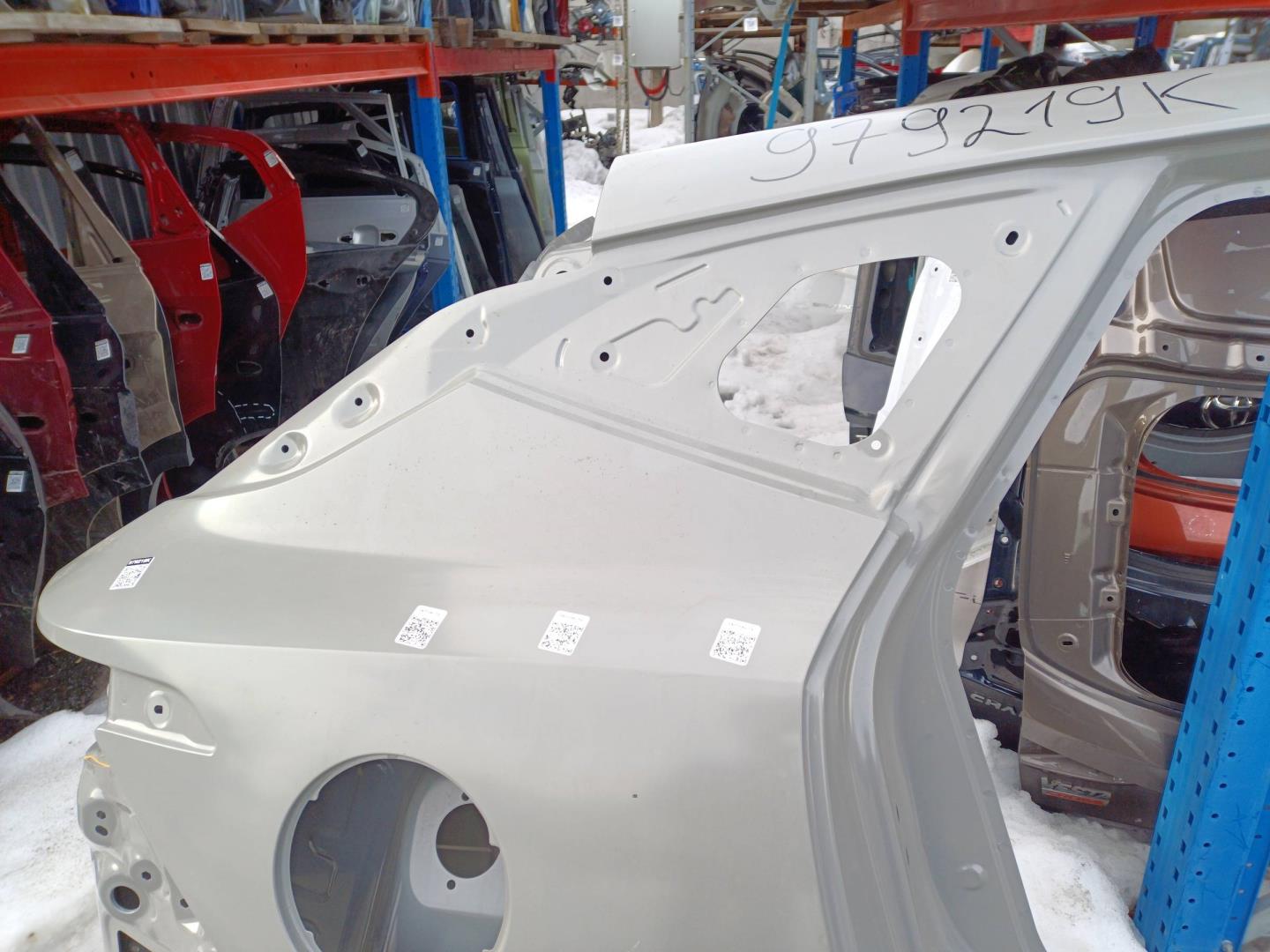 Кузовной элемент